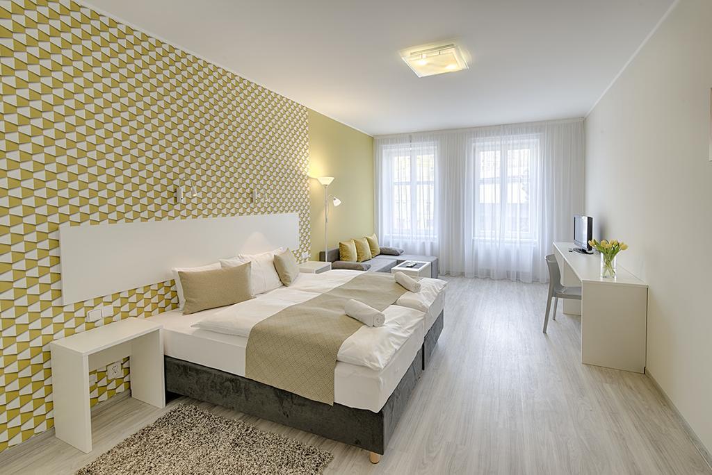 Apartment Promenada 35 Карловы Вары Экстерьер фото